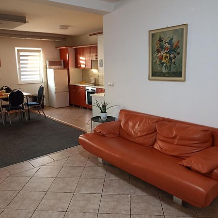 Royal Apartmani Bosanski Samac Bagian luar foto