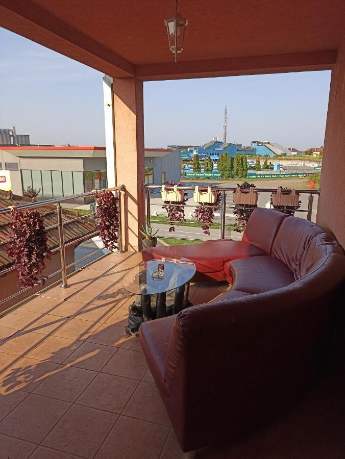 Royal Apartmani Bosanski Samac Bagian luar foto