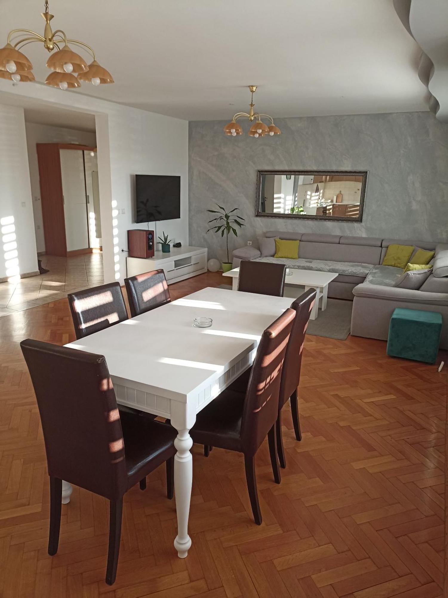 Royal Apartmani Bosanski Samac Bagian luar foto